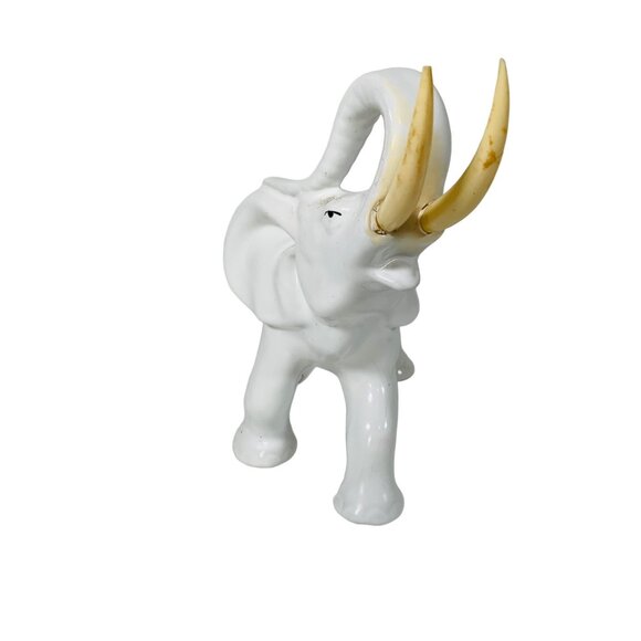 ArtMark White Elephant Figurine VTG Ceramic Upturned Trunk MCM Boho Animal Decor - Picture 6 of 15